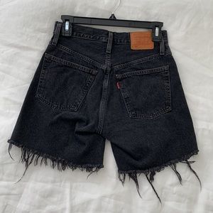New!! LEVI’S 501 BLACK DENIM SHORTS SIZE 24